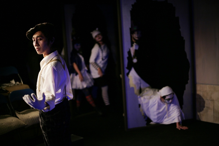 堕ちて逝く羊の寓話