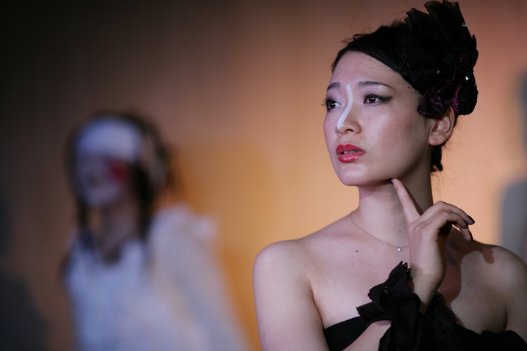 堕ちて逝く羊の寓話